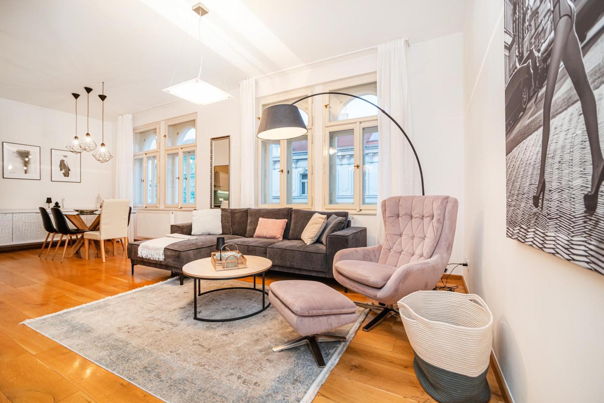 Appartamento Large And Stylish In *