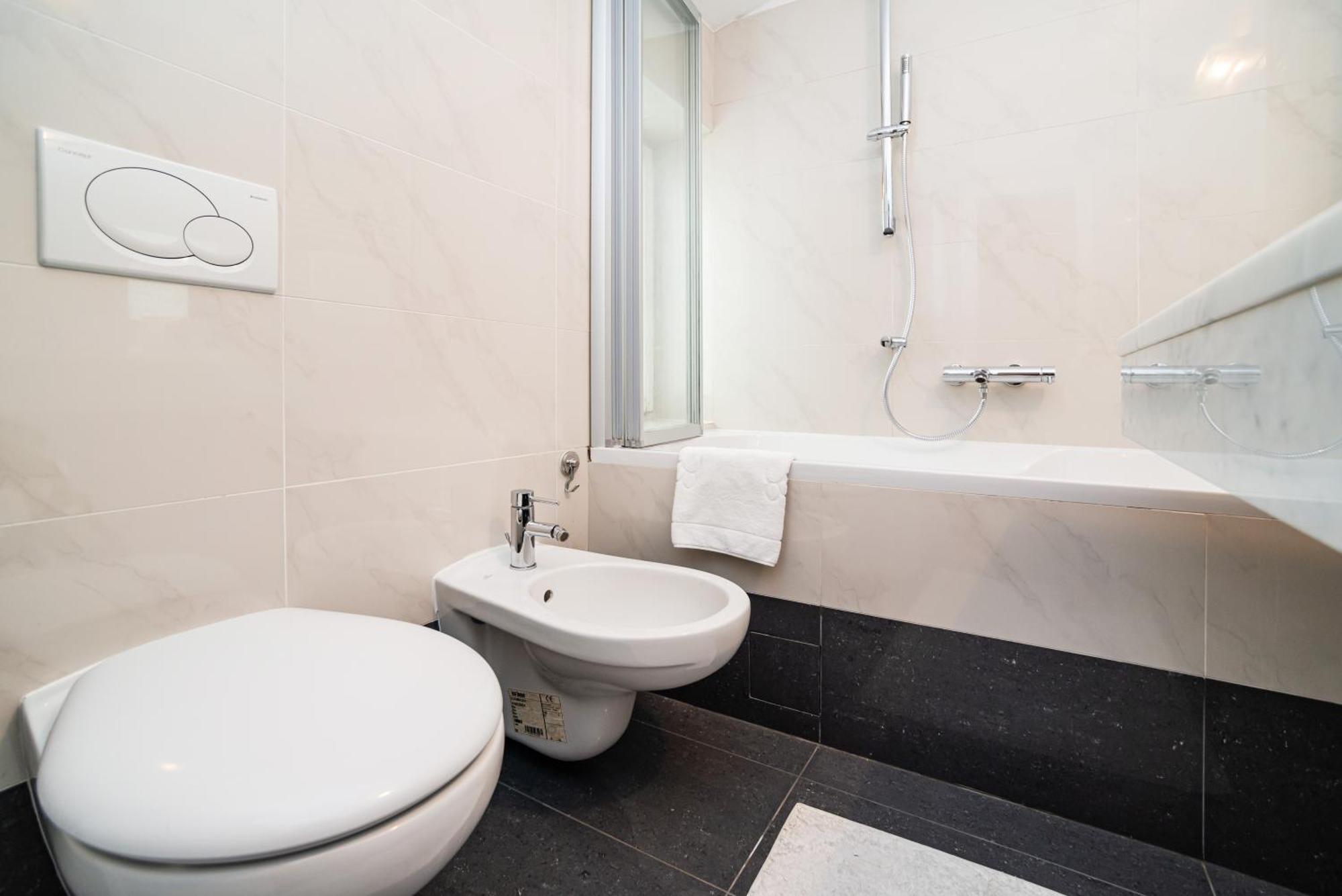 Appartamento Large And Stylish In