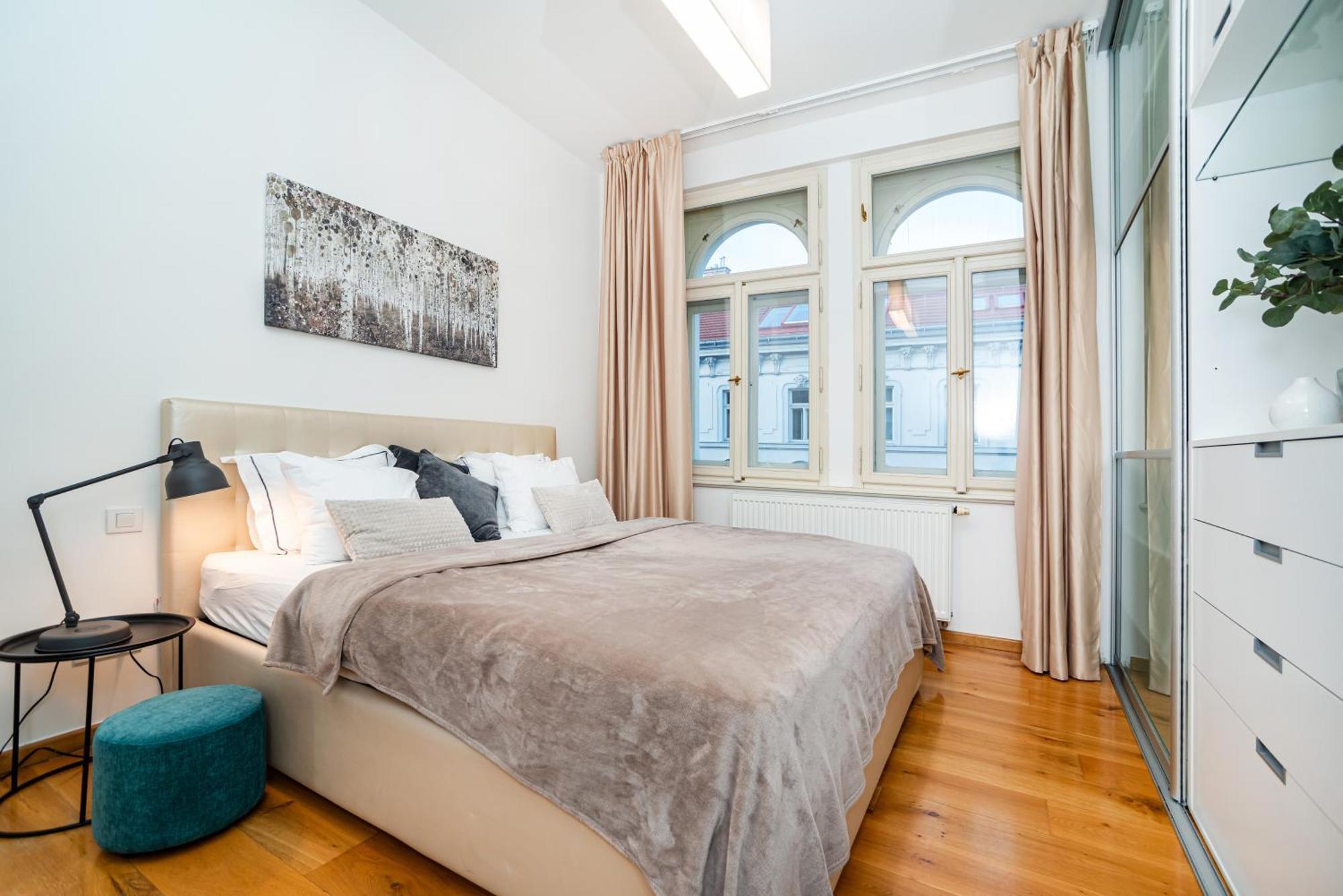 Appartamento Large And Stylish In