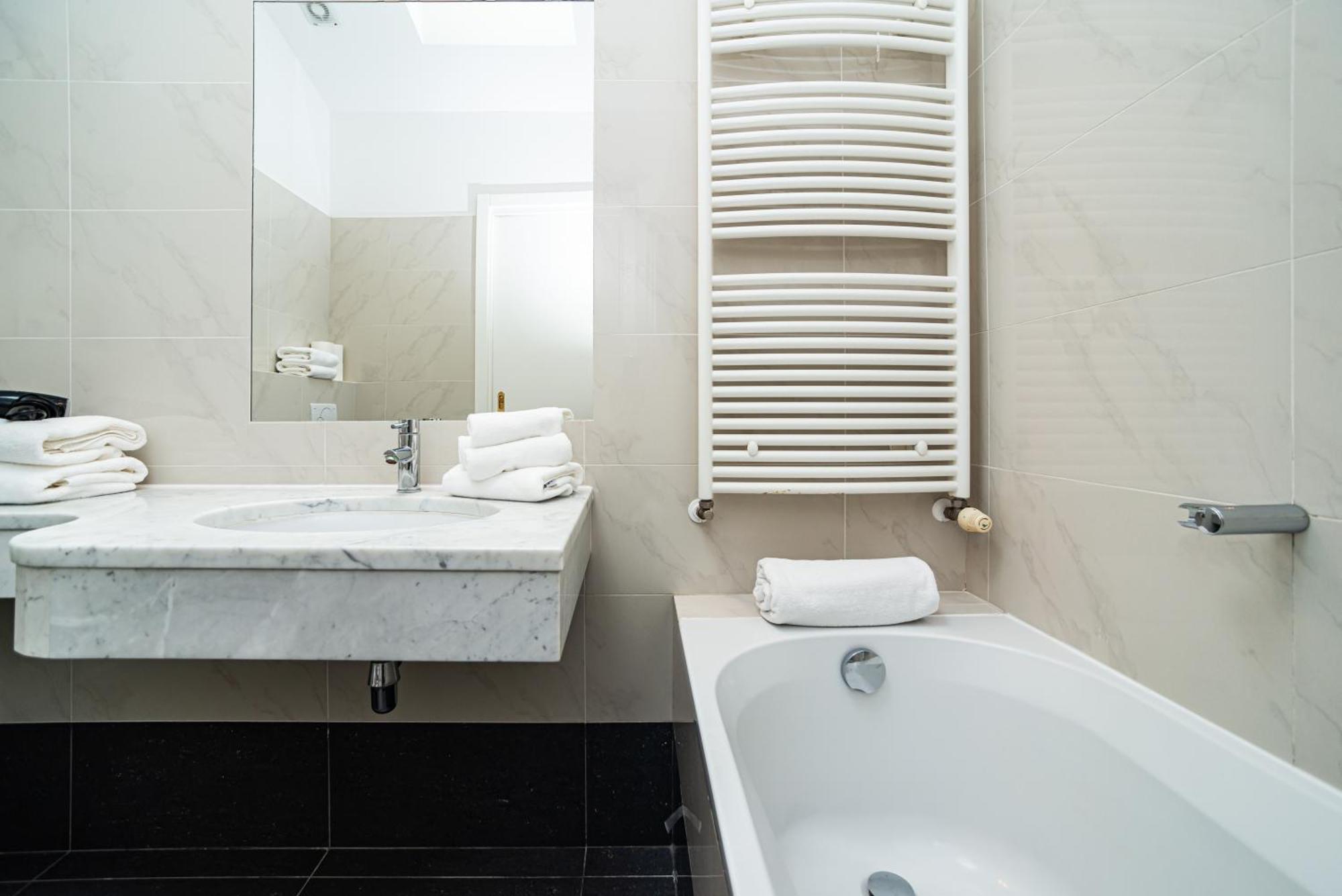 Appartamento Large And Stylish In