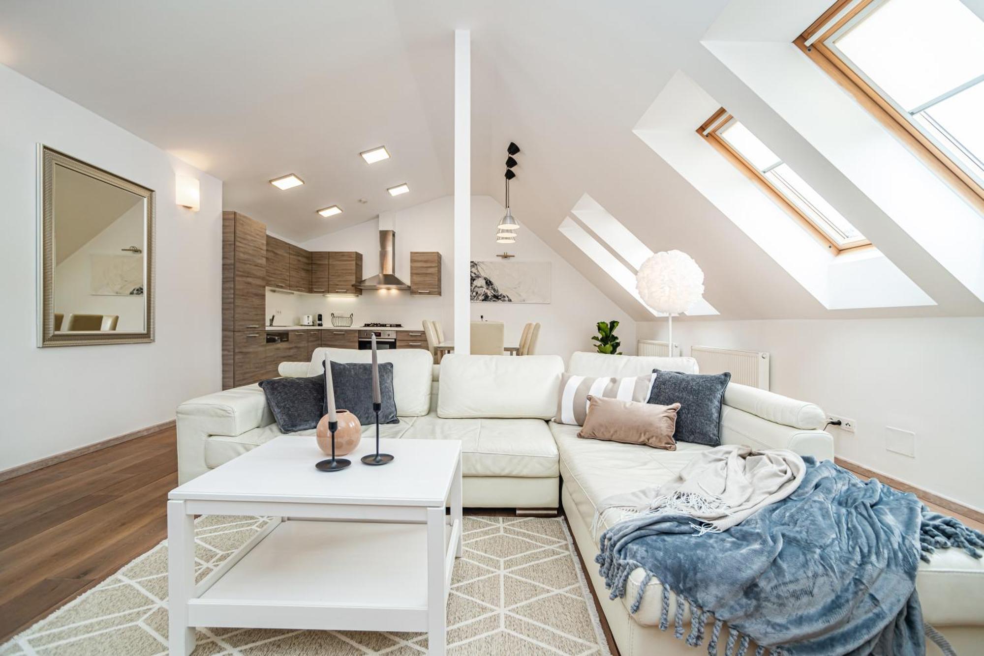Large And Stylish In Appartamento